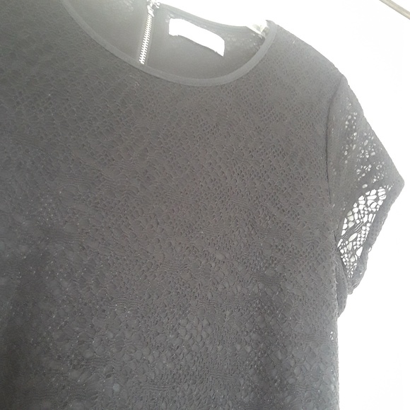 Calvin Klein Black Lace T, Zipper in Back - Picture 2 of 6